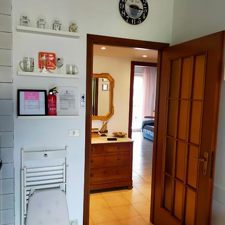 Appartamento Riviera Trilocale Wifi E Parcheggio Privato Вентимиля Екстериор снимка